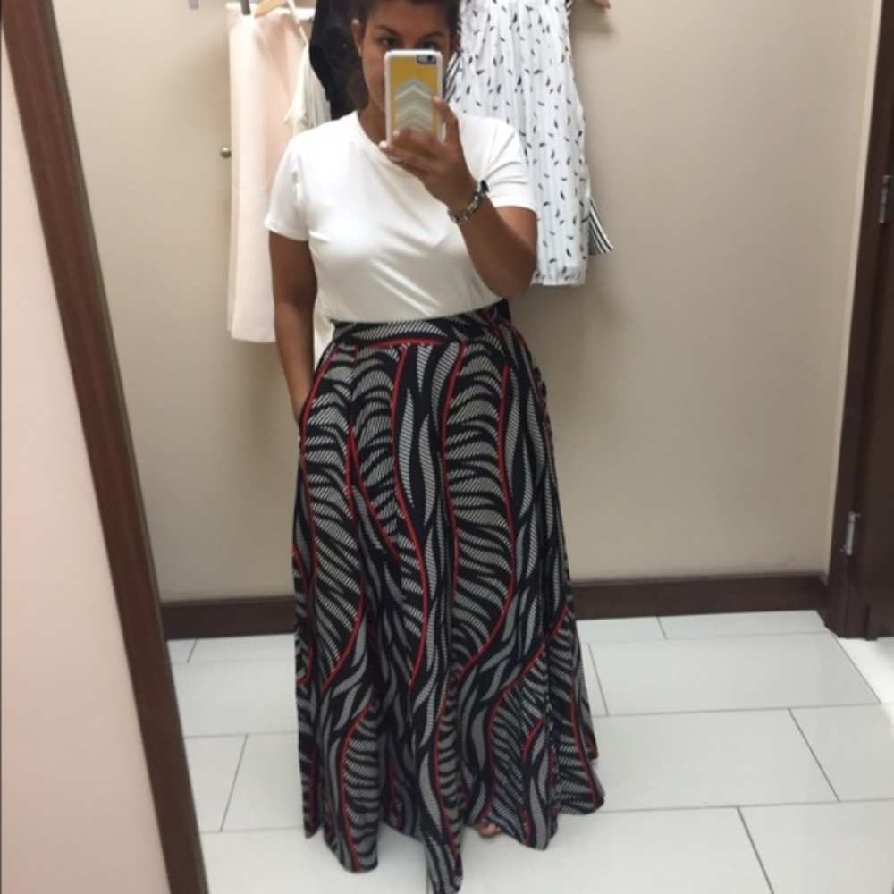 Full swing maxi skirt with pockets